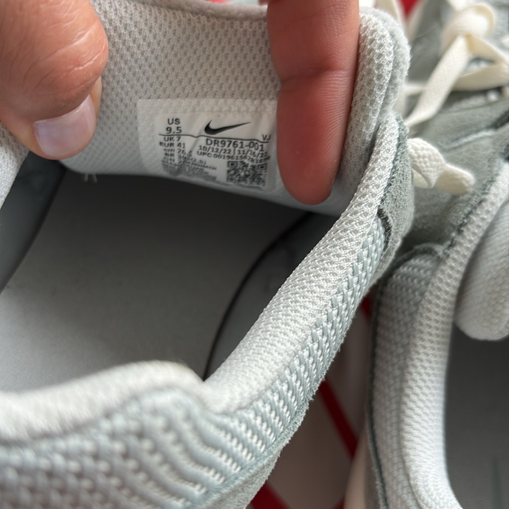 Nike Tech Hera Sneakers - Picture 9 of 9